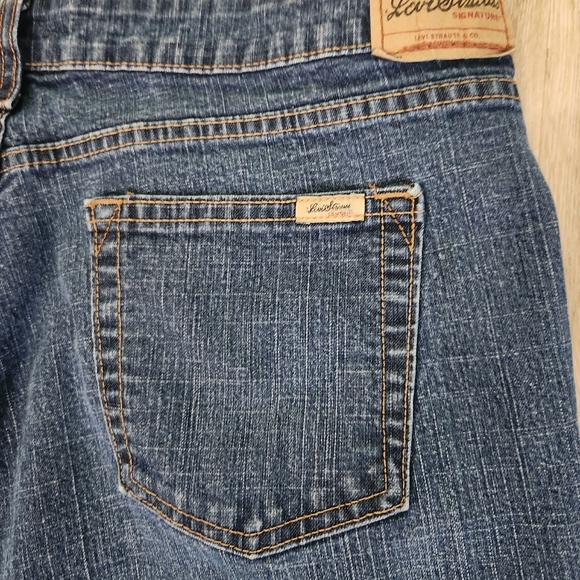 Levi Strauss 18W boot cut low rise - Picture 6 of 6